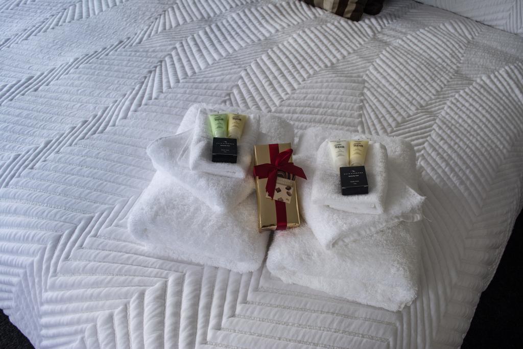 Madsen Retreat Hotel Penguin Eksteriør billede